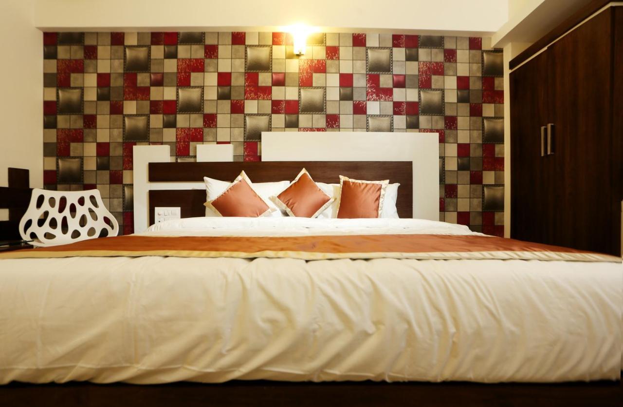 Moriz Inn Mysore Buitenkant foto