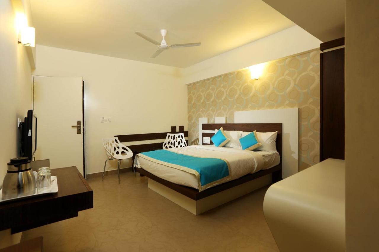 Moriz Inn Mysore Buitenkant foto