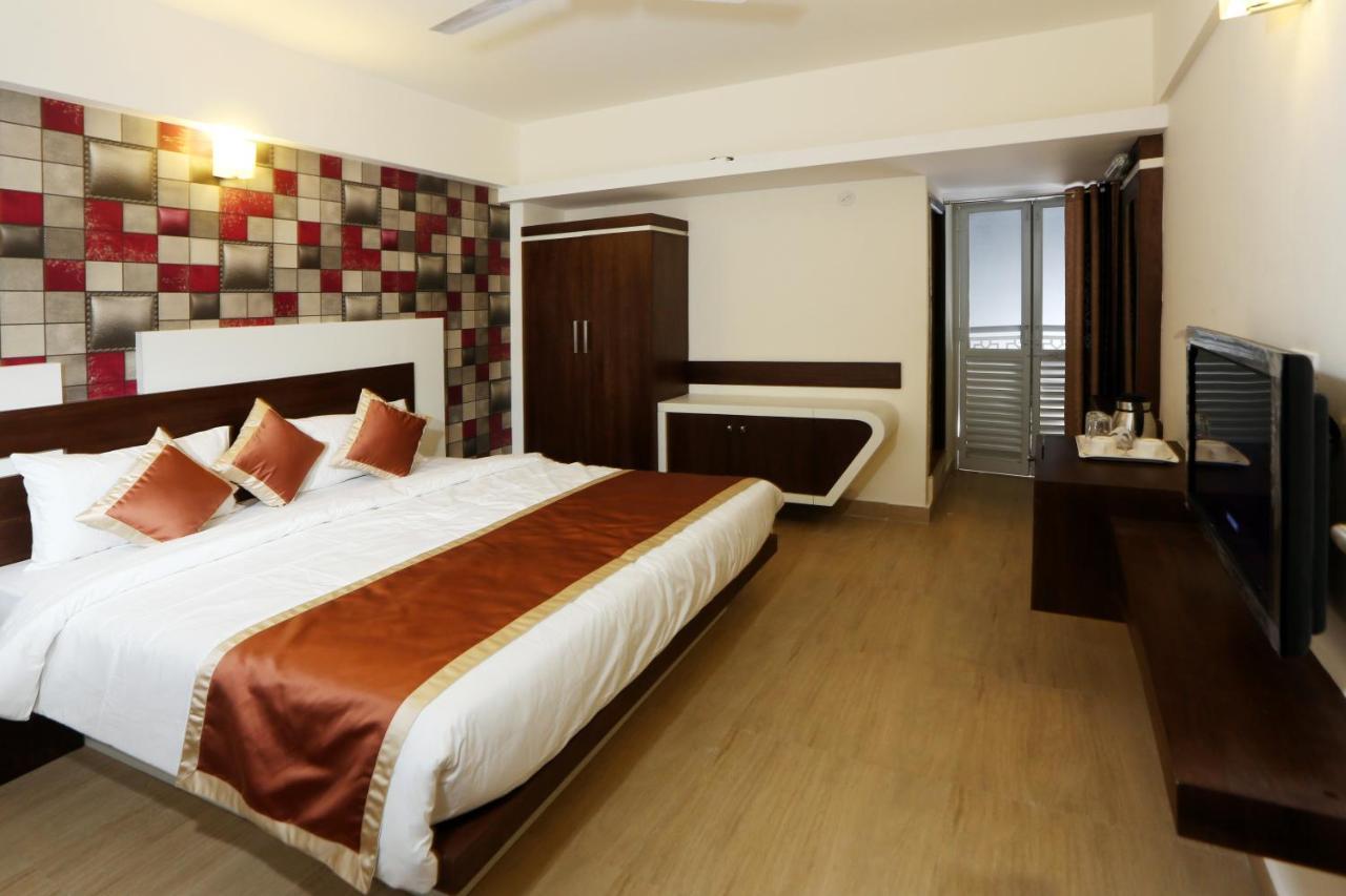 Moriz Inn Mysore Buitenkant foto