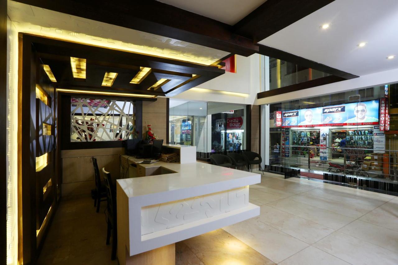 Moriz Inn Mysore Buitenkant foto